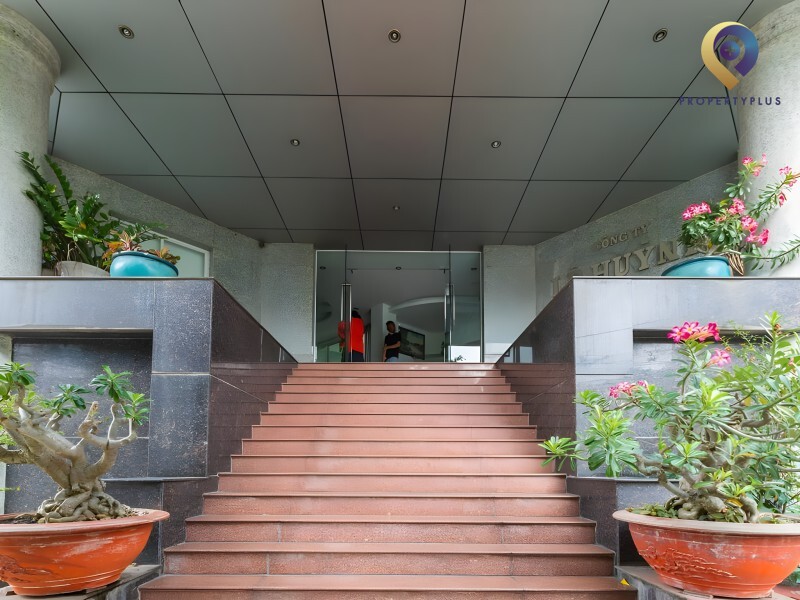 Tòa nhà Lê Huỳnh
